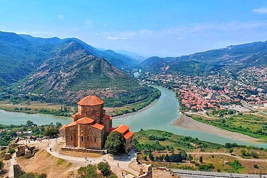 KURBAN BAYRAMI ÖZEL BATUM TİFLİS TURU